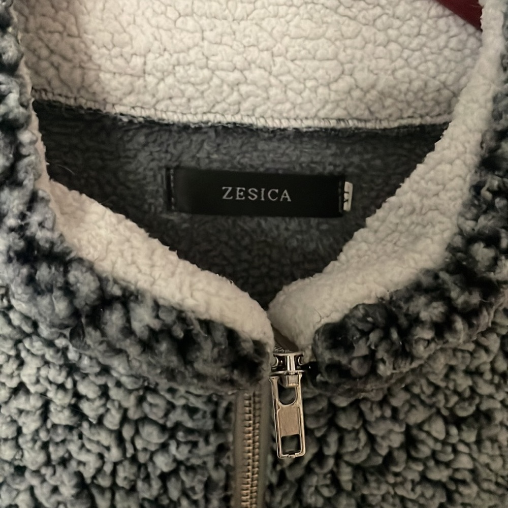 Sherpa pull over - Picture 2 of 6